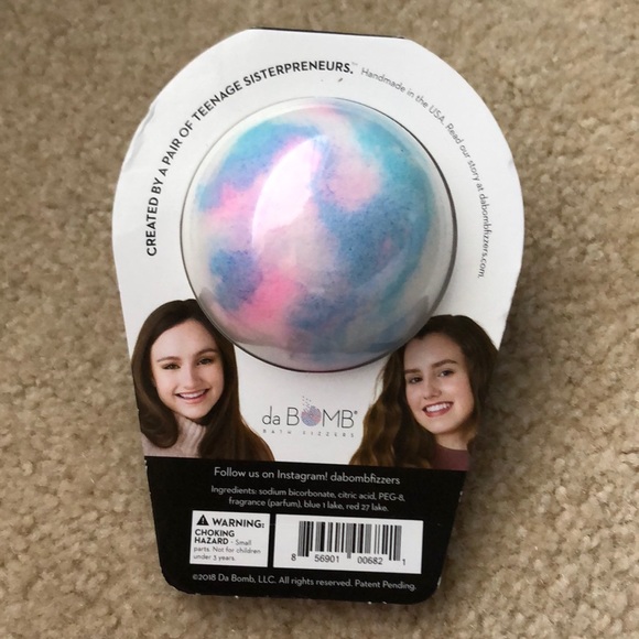 Unicorn Bath Bomb w/ prize inside! - Picture 2 of 3